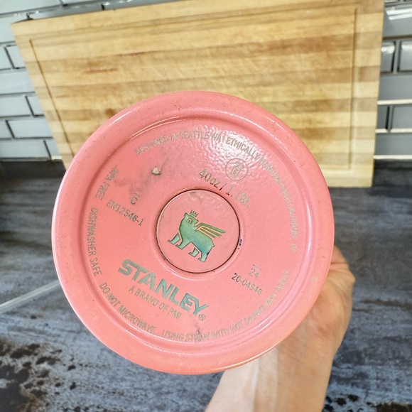 Stanley Quencher H2.0 40oz Salmon Pink - Picture 4 of 7